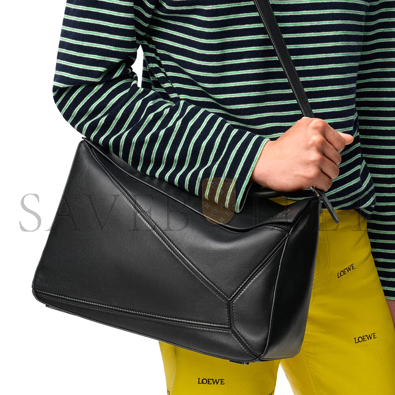 LOEWE LARGE FEATHERLIGHT PUZZLE BAG IN NAPPA LAMBSKIN B510PZZX01 (33*21.5*14.7cm)